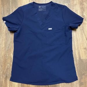 FIGS one pocket scrub top